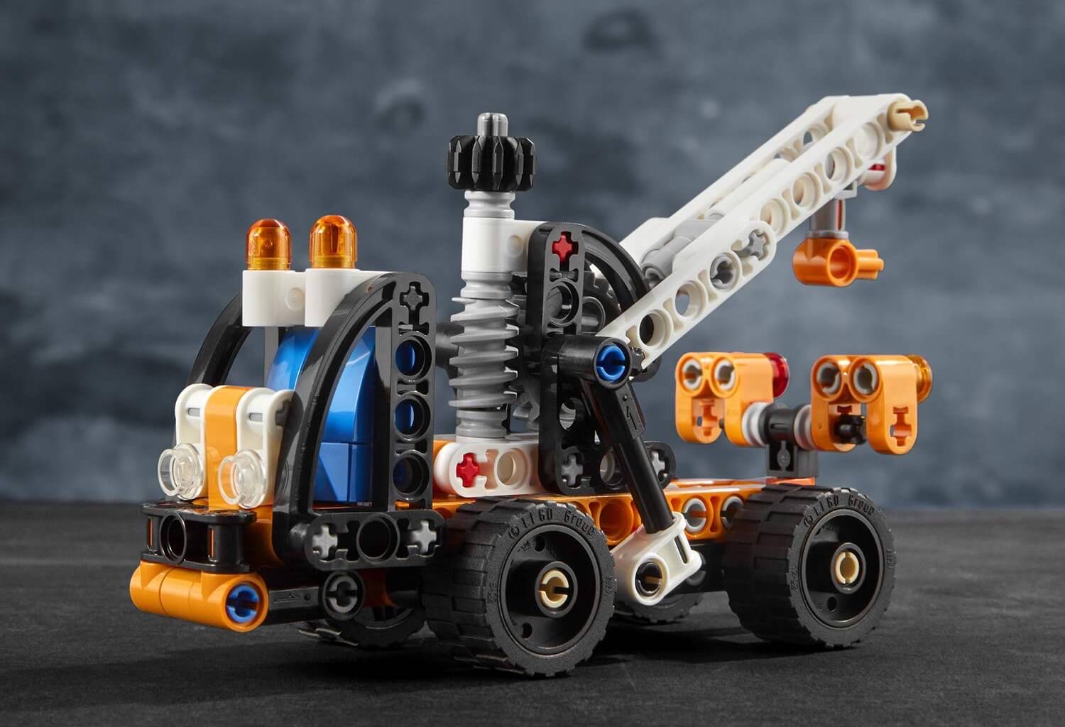 乐高科技系列 lego 42088 technic 车载式吊车 适合7岁以上,到手6.