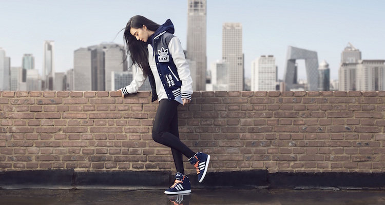 Adidas 运动服全场8折!