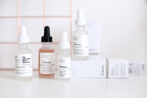 在欧美爆红的加拿大小众品牌 The Ordinary 全场85折+满39欧送资生堂/Redken/sexyhair 三件套及Alessandro急救霜!