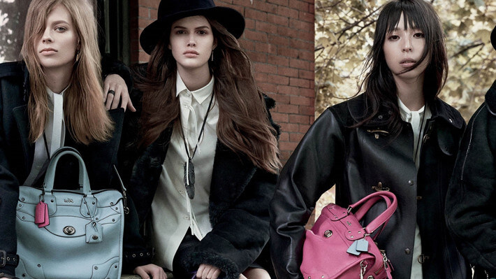 COACH德国官网折扣全场低至5折+折上8折!赶紧选春节情人节礼物!满250欧送新年红色小牛皮护照包!