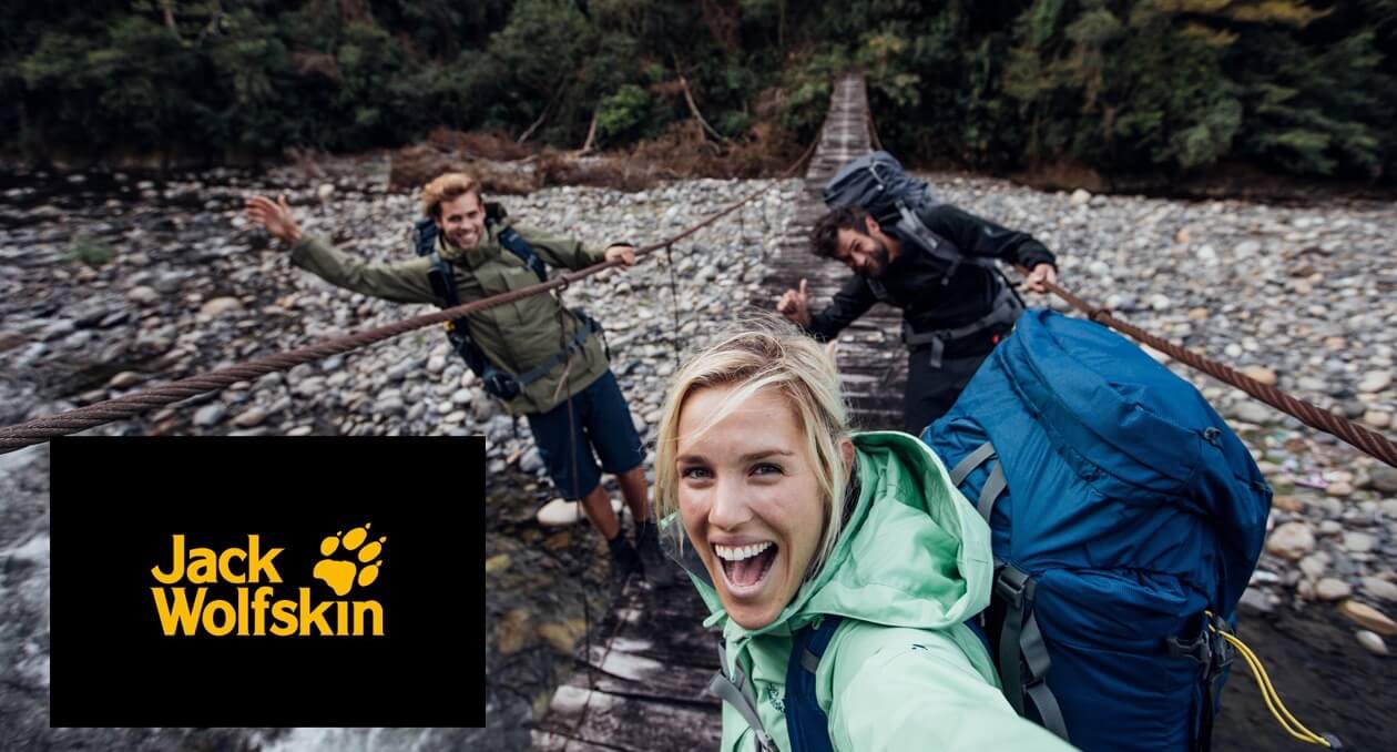 TOP12官网Hugo Boss羽绒服,哥伦比亚冲锋衣,狼爪冲锋衣,Armani Jeans外套 全场低至2.5折!!全场满112欧免邮!