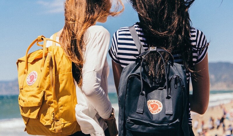 高端户外品牌北极狐 Fjällräven 超可爱的四款小狐狸Kanken背包6折!