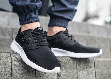 Nike Kaishi 2.0轻便跑鞋,现在到手29.99欧!!