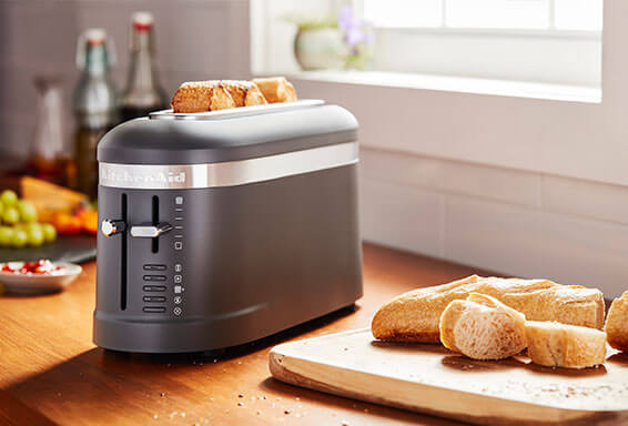 美国高端厨具品牌 KitchenAid 5KMT3115E 吐司机 烤面包机 900瓦功率,现在到手49.5欧!!