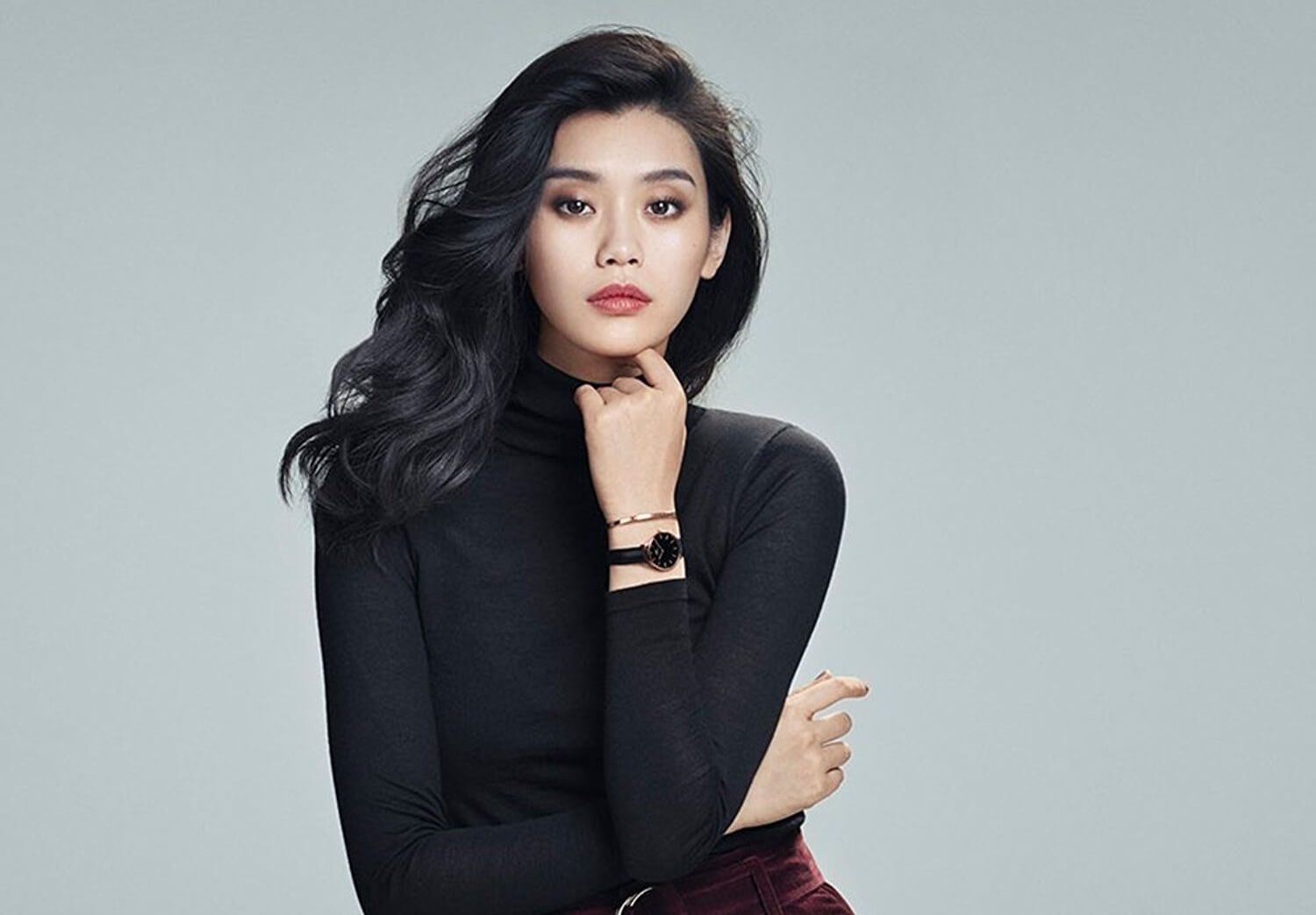 文青最爱的Daniel Wellington DW00100224 女式幻黑腕表 28mm表盘 真皮表带,到手83.1欧,原价119欧!