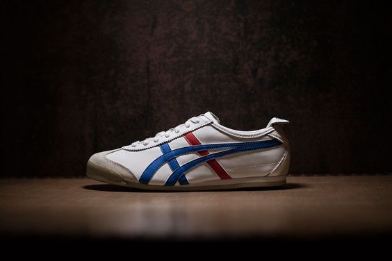 李宇春吴亦凡同款鬼冢虎Onitsuka Tiger MEXICO 66复古跑鞋，现在到手43.63欧！原价90欧！特价！