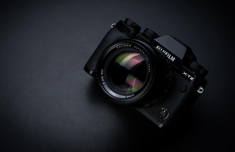 Fujifilm X-T2 微单机身 黑色 X-Processor Pro图像处理器 2430万像素  4K视频拍摄 支持WLAN 三向翻折屏幕,到手699欧,原价899欧!特价!