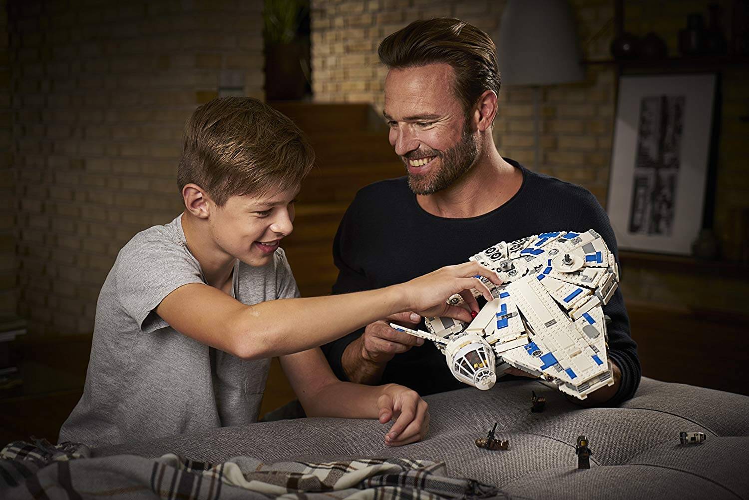 乐高星球大战系列神速千年隼 LEGO Star Wars 75212 Kessel Run Millennium Falcon，现在到手119.89欧！！