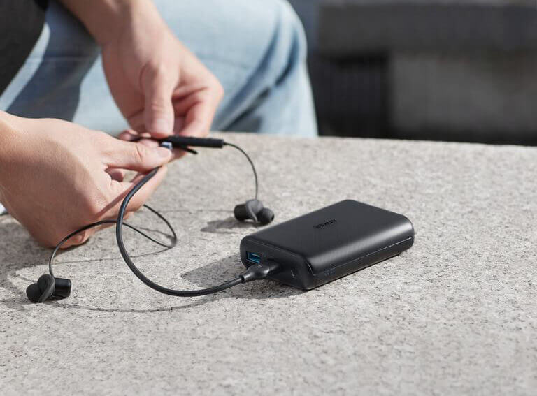 Anker PowerCore 15000 Redux 紧凑型移动电源 15000mah 2端口 带poweriq和voltageboost技术,到手25.27欧,原价35.99欧!全德免邮!