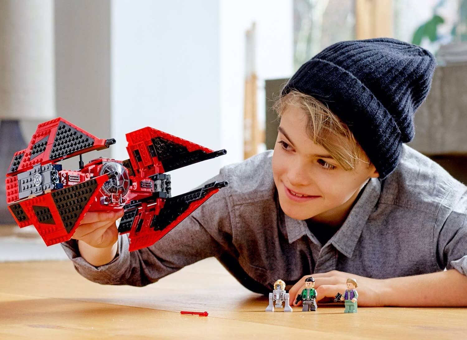 乐高星球大战系列 LEGO Star Wars 75240 绯红钛战机,到手48.77欧,原价69.99欧!