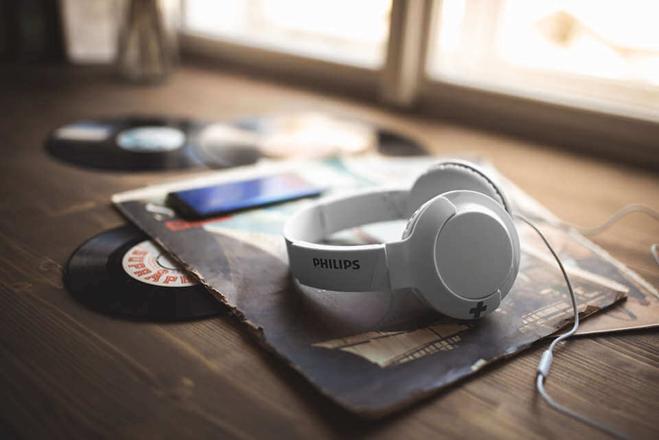 飞利浦 Philips SHL3175WT BASS+ 头戴式耳机 白色 强劲低音 带麦克风，到手6.5欧，原价13.39欧！