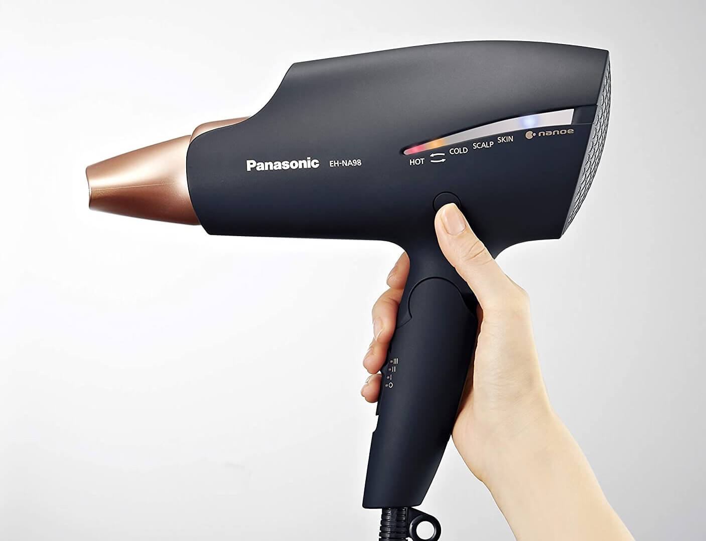 日本卖得最火的吹风机！松下 Panasonic EH-NA98-K825 纳米水离子吹风机 黑色，德亚到手199欧！！