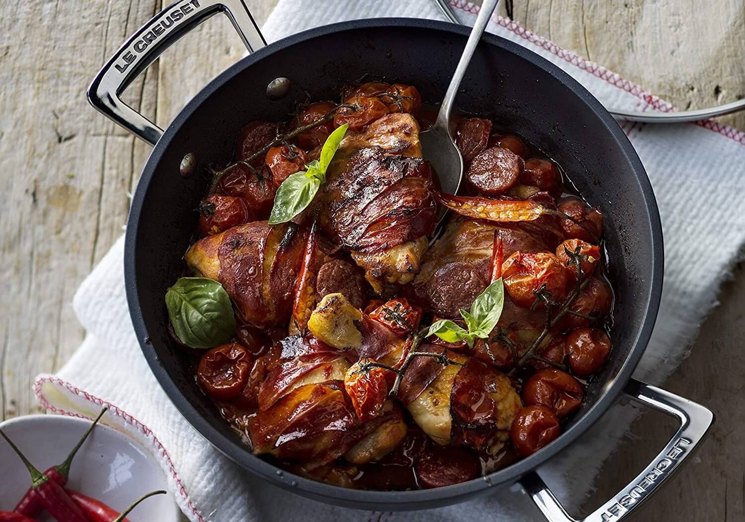 Le Creuset 不粘中式炒锅锅煎锅 带玻璃盖 26cm，到手100.66欧，原价189欧！全德免邮！