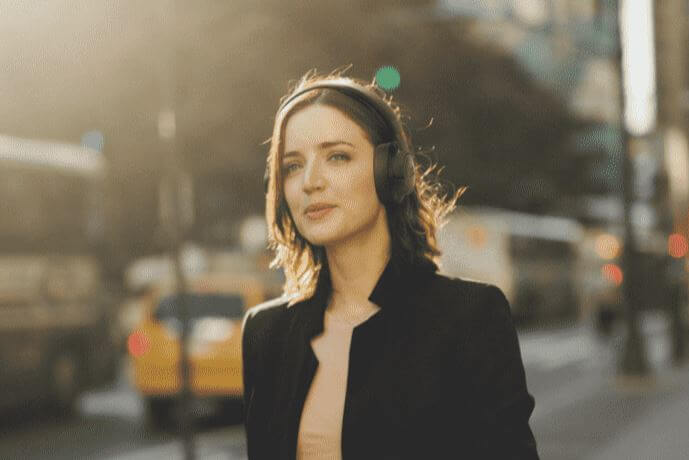 JBL Tune 750BT 主动降噪耳机 头戴式 黑色 蓝牙4.2 15小时续航，到手79欧，原价126.99欧！特价！