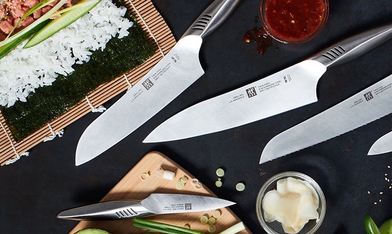 双立人 ZWILLING Twin Fin II Santoku 日式三德刀 8折！