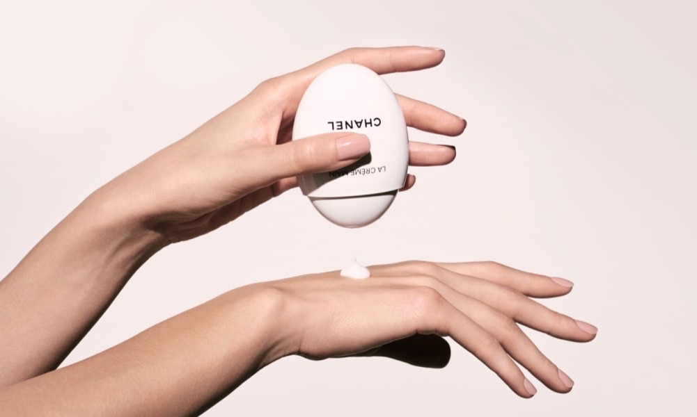 香奈儿鹅卵石护手霜 清爽款 Chanel LA CRÈME MAIN 50ml,到手39.16欧,原价48.95欧!!