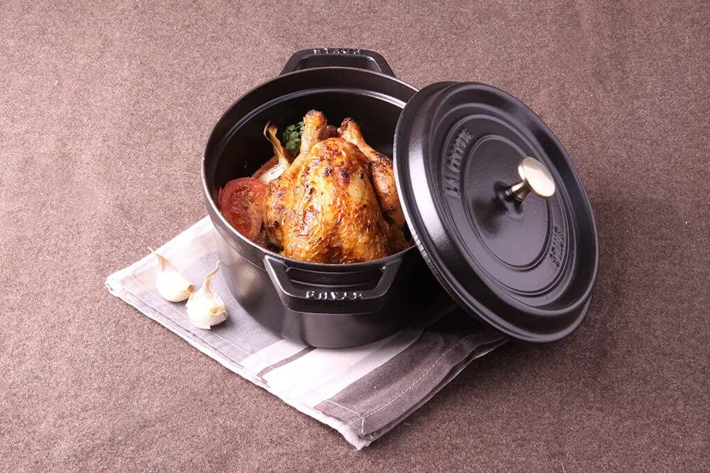 STAUB Gusseisen 珐琅铸铁锅 17cm 1L 黑色，到手87.95欧，原价149欧！
