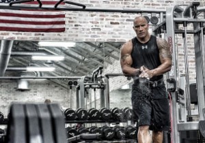 美国高端专业运动品牌 Under Armour 5折!特价!