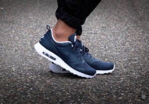 Nike Air Max Tavas运动鞋，原价120.0欧，到手54.99欧！